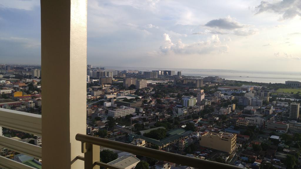 La Verti Residences Sunset View Manila Exterior foto